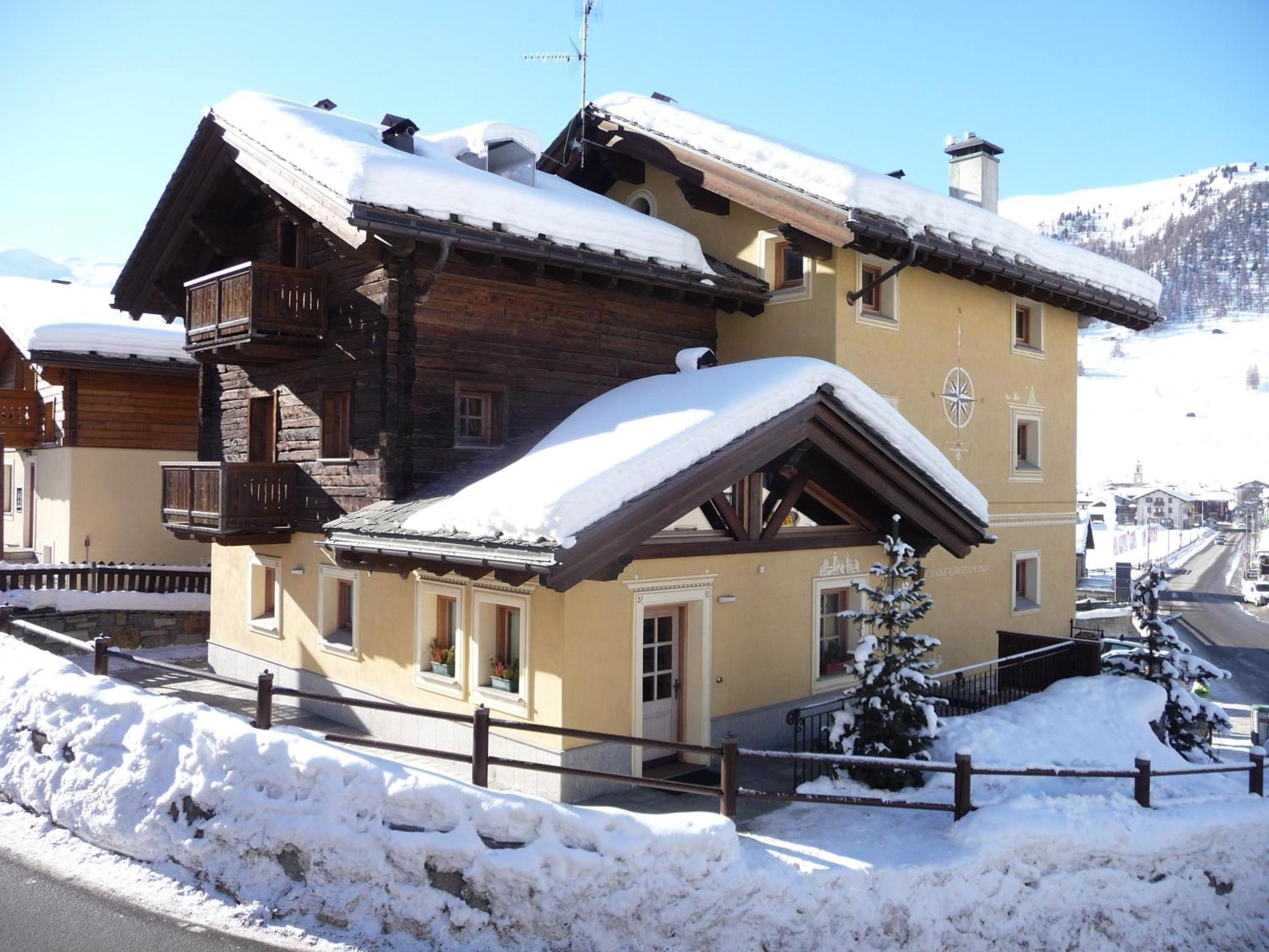 Chalet Mottolino Aparthotel Livigno Exterior photo